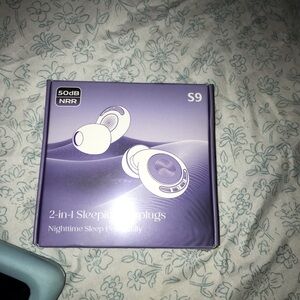 2-in-1 Sleeping Earplugs - Purple